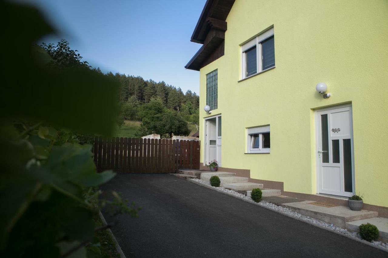 Apartman Maja Lejlighed Otočac Eksteriør billede
